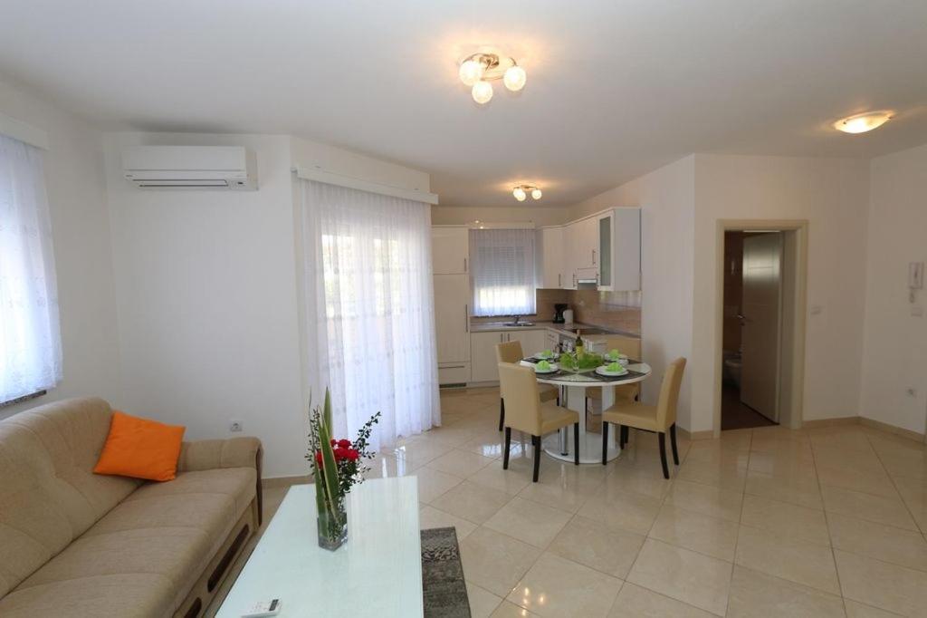 Guesthouse Medulin Kültér fotó